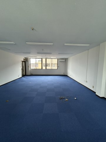 【ハシモト・レジデンスビルの駐車場】