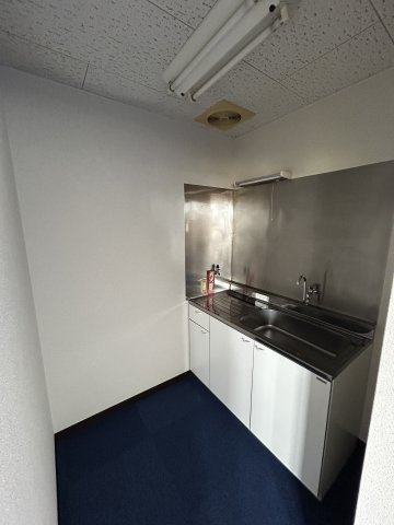 【ハシモト・レジデンスビルのキッチン】