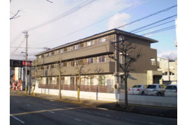 ロータス富山の外観