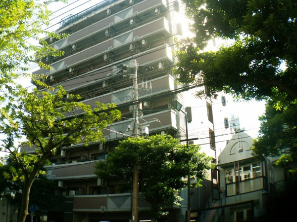 フォルム博多のエントランス