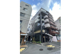 西麻布来山ビルの外観