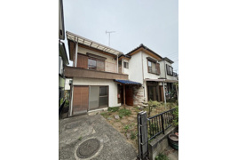 東大和市清水貸家の外観