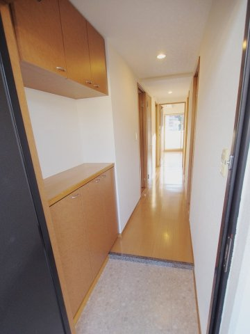 【アーバンライフ相田の玄関】