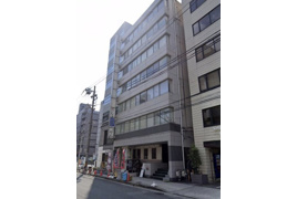 新大阪龍馬ビルの外観