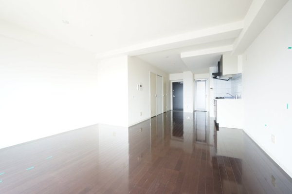 【ウィルテラス千葉中央の居間】