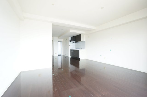 【ウィルテラス千葉中央の居間】