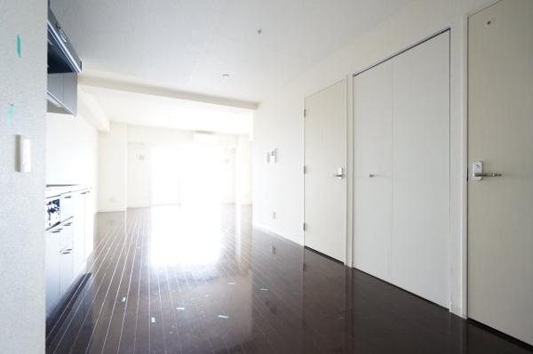 【ウィルテラス千葉中央の居間】