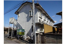 クレスト石岡Ｂ棟の外観