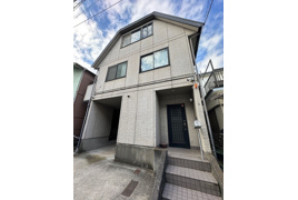 横浜市西区東ケ丘戸建の外観