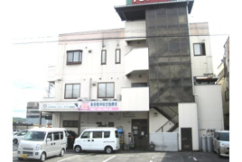 カド―ビル2Fテナントの外観