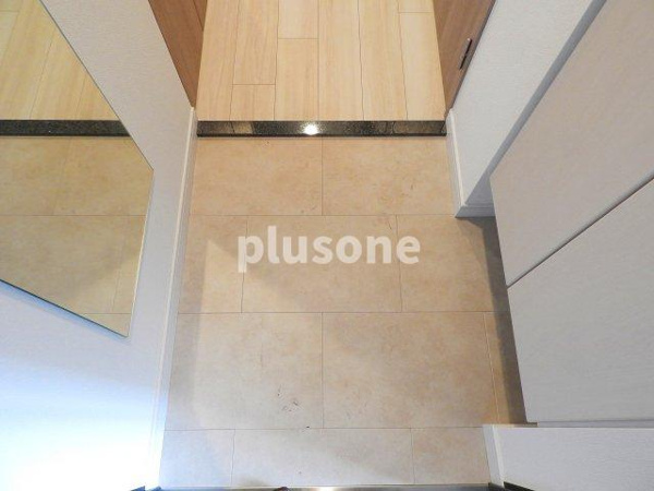 ファーストステージ江戸堀パークサイドの玄関