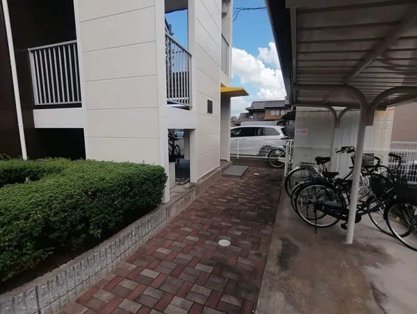 【皐月のエントランス】