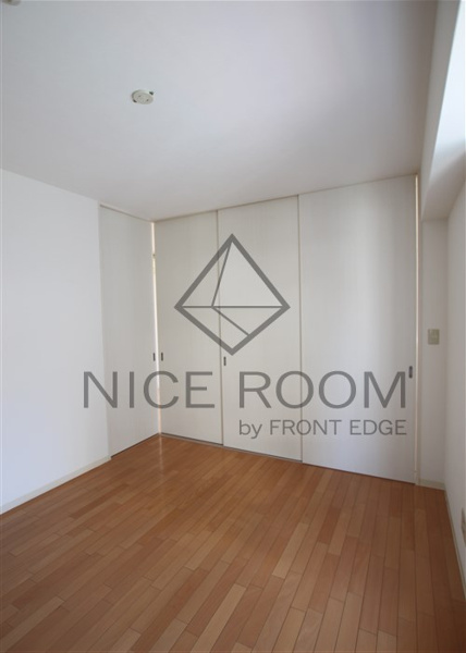 アーデンタワー立売堀の寝室