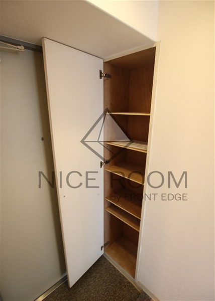 アーデンタワー立売堀の玄関