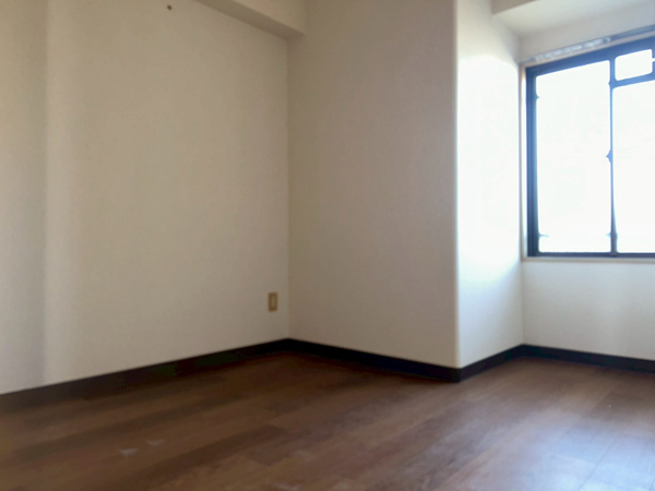 ダイヤメゾン戸田公園の洋室