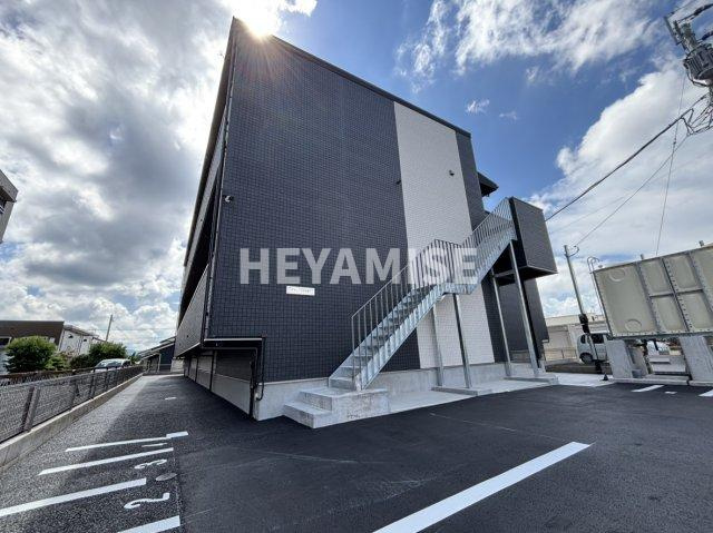 デ・クメール空港通りのイメージ