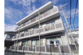 天理市川原城町のマンションの外観
