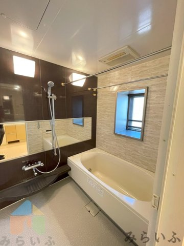 【レザンドール東山元町の浴室】