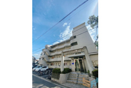 ラ・ボアコートIN花園の外観