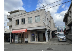 冨田ビルの外観