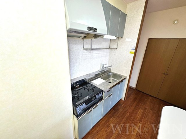 【エクシード松山のキッチン】