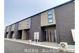 直方市大字感田のアパートの外観