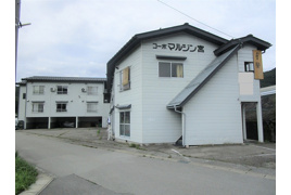 高山市一之宮町のアパートの外観