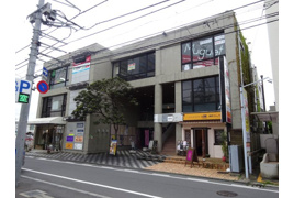 西洋倶楽部ビルの外観