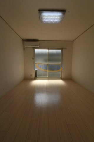 【サンライズ箕面の寝室】