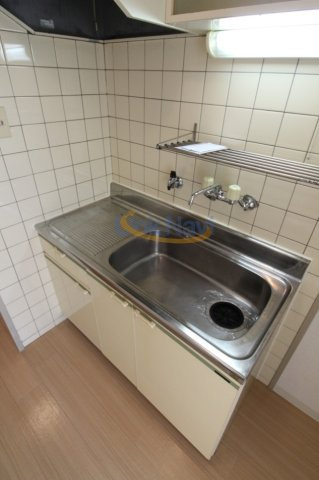 【サンライズ箕面のキッチン】