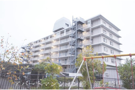 マンハイム佐貫B棟の外観