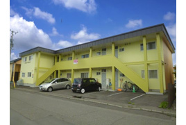 ラグジュリータウンA棟の外観