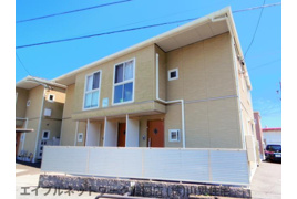 静岡市駿河区丸子のアパートの外観