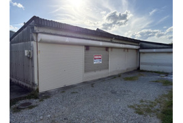 石田ガレージの外観