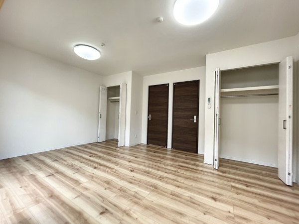 【梶ヶ谷6丁目戸建ての洋室】