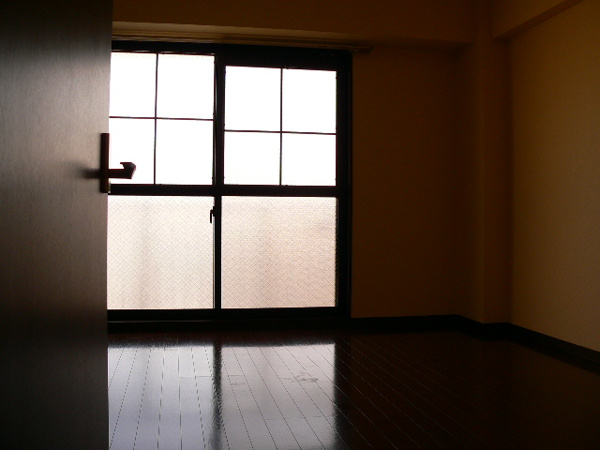 フェニックス東大阪Ⅱの洋室