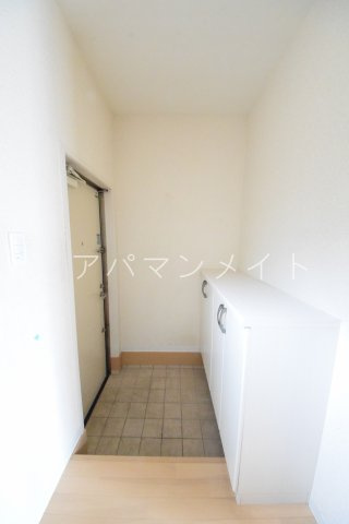【オリビエートの玄関】
