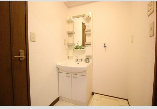 【FJ日進通の洗面所】