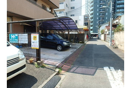 メゾン山口駐車場の外観
