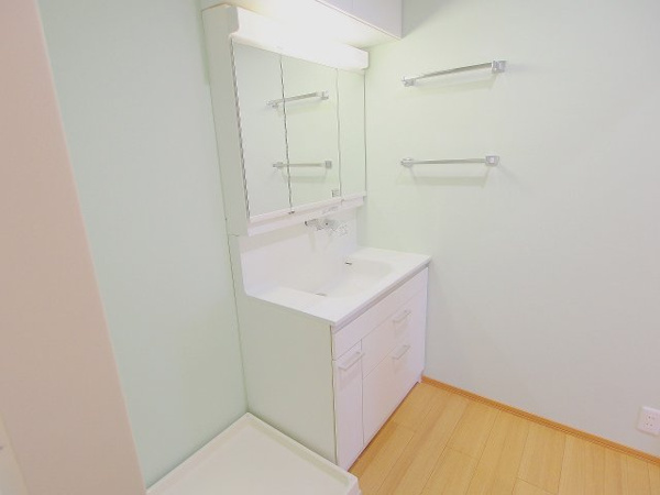 【旭の洗面所】