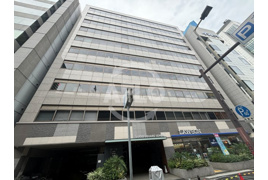 LUCID SQUARE SEMBAの外観