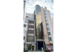 新宿小川ビルの外観