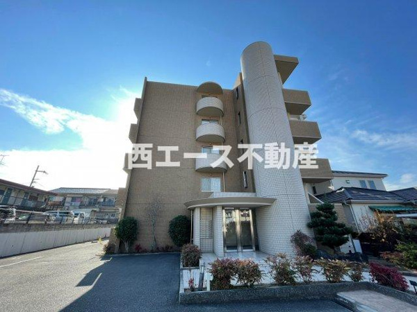 サクラルーセントの外観