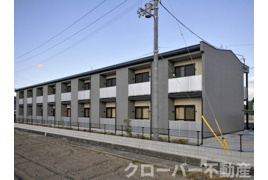 レオパレスあいれすと田村の外観