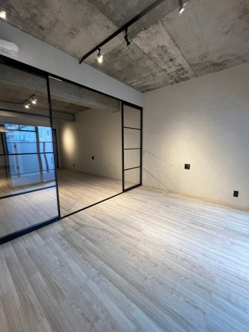 サンハイム南森町の居間