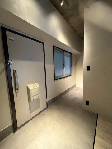 サンハイム南森町の居間