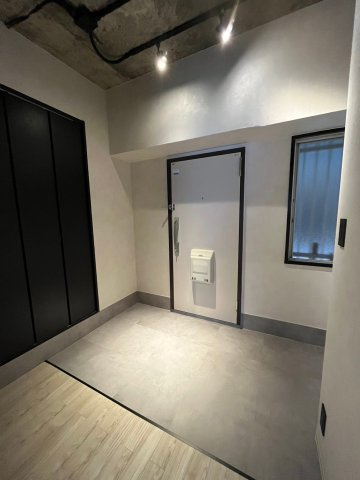 サンハイム南森町の居間