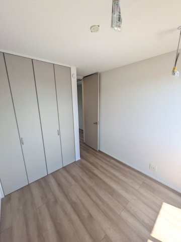 【シャテロの洋室】