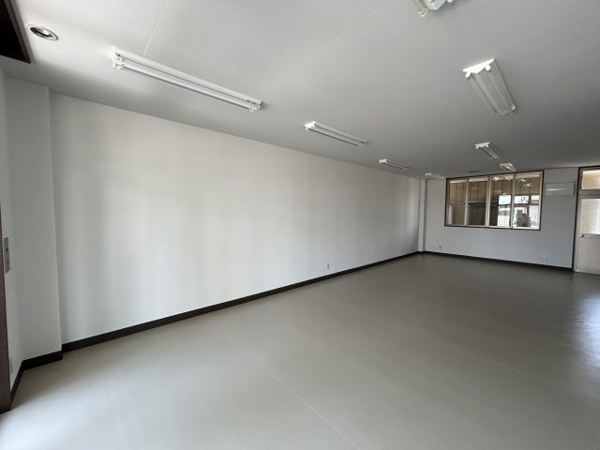 【須田ビルの内装】