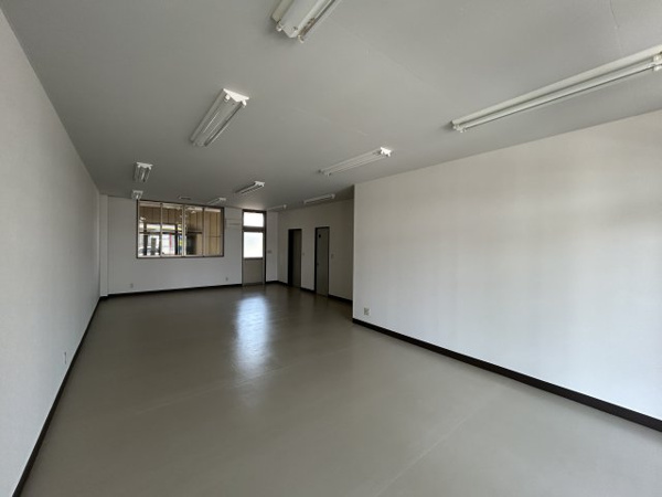 【須田ビルの内装】